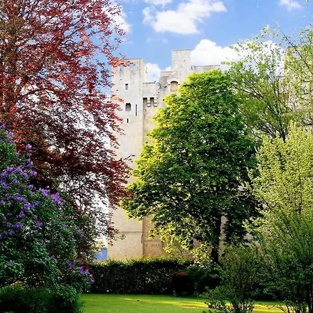 Le Chateau De Chambois - Confidentiel - Familles - Seminaires * Gouffern en Auge
